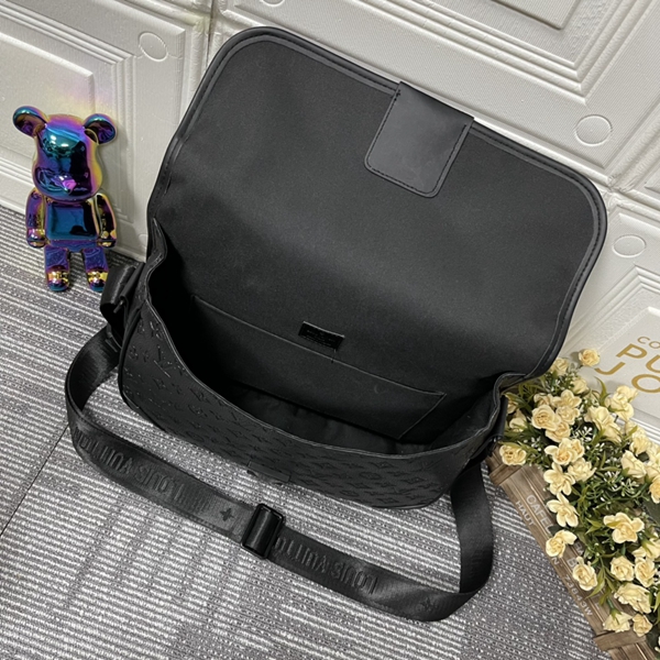 ルイヴィトンバッグ着用イメージ